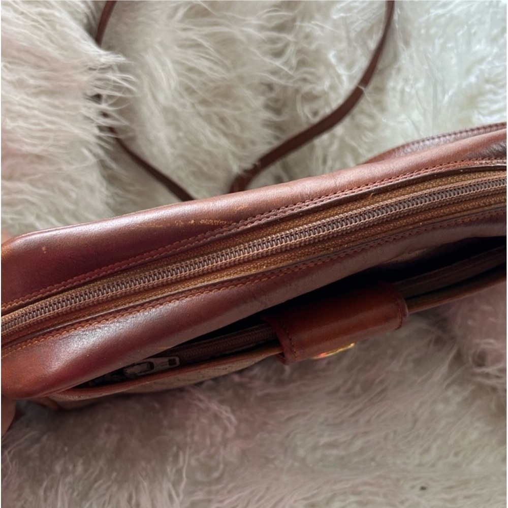 Gucci Handbag and Wallet GUC with COA​​​ - Picture 10 of 12